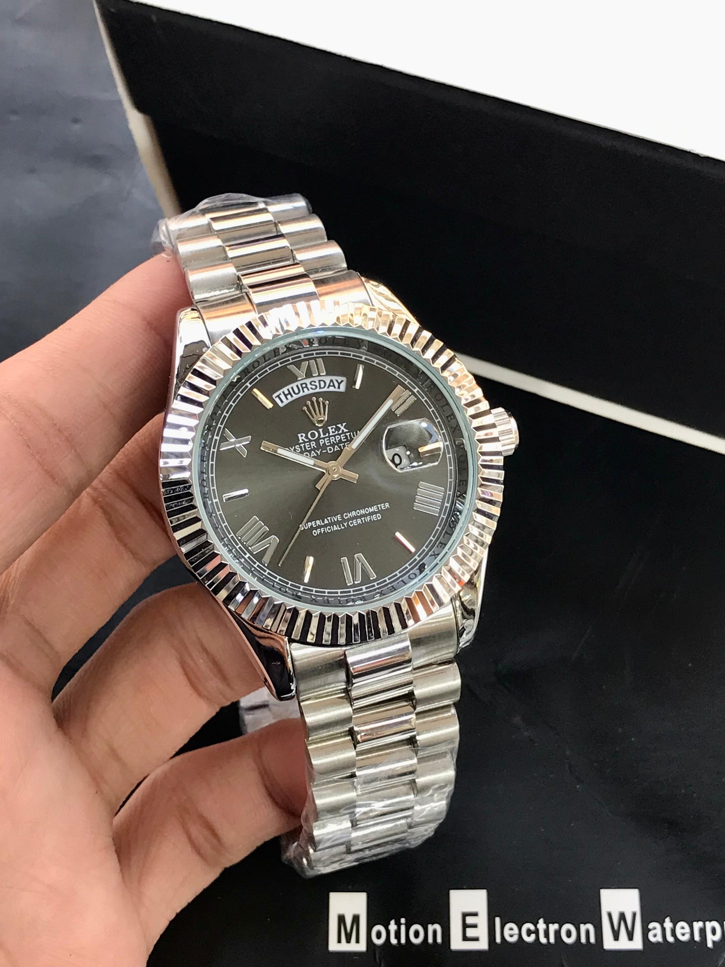 ROLEX Roman Quartz Watch – Premium Heavyweight Design