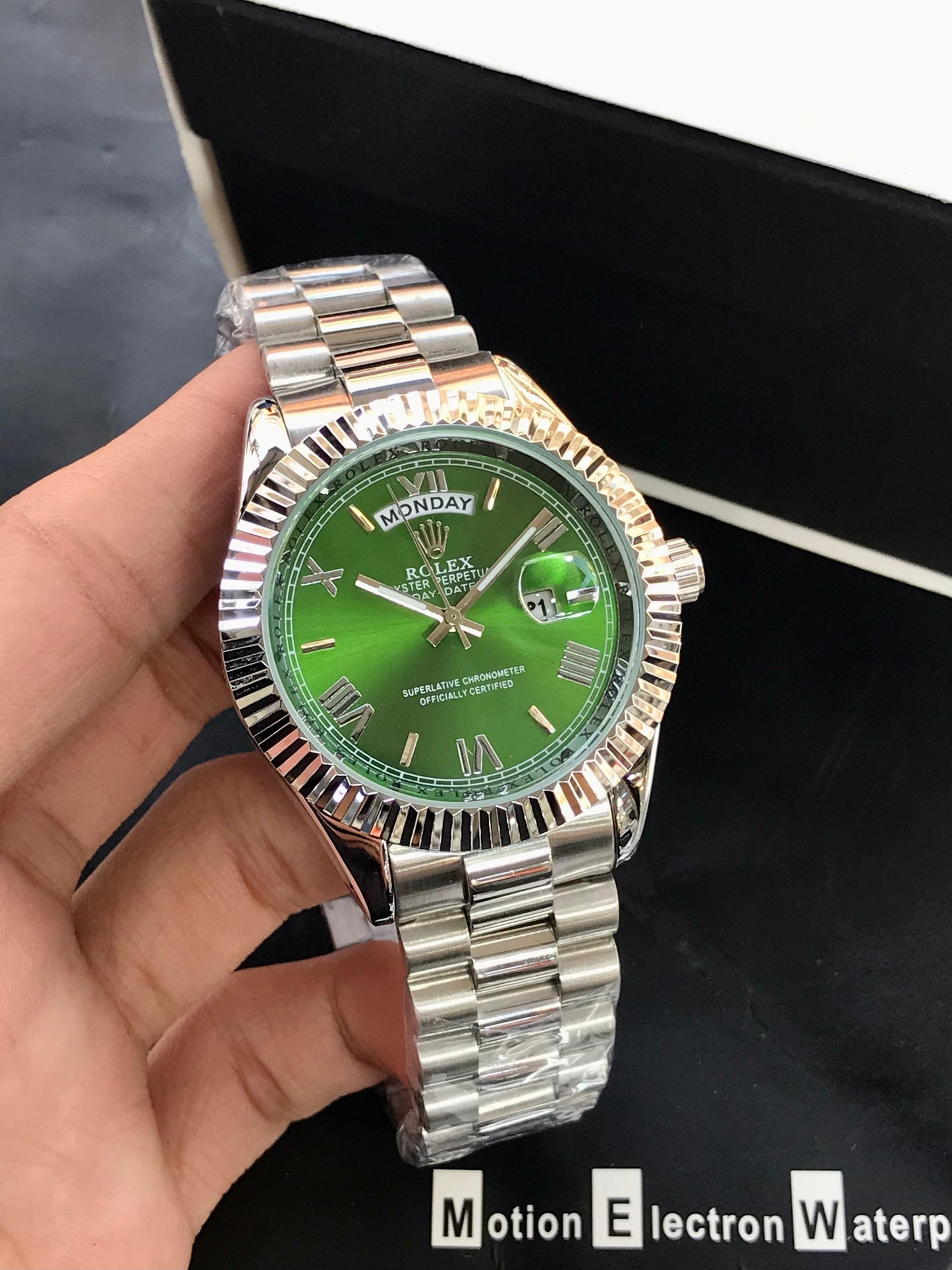 ROLEX Roman Quartz Watch – Premium Heavyweight Design